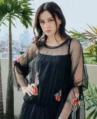7 Potret Kimberly Ryder Ungkap Beban Psikis Usai Cerai dari Edward Akbar, Anak Sering Tanya Ayahnya
