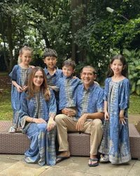 7 Potret Lebaran Yasmine Wildblood, Bahagia Bersama Keluarga - Anaknya Cantik & Ganteng