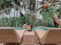 7 Potret Liburan Gisella Anastasia di Bali, Foto Gempi Digendong Wijaya Saputra Jadi Sorotan