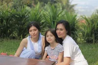 7 Potret London Abigail, Putri Wulan Guritno yang Cantiknya Bule - Jarang Tersorot