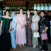 7 Potret Maia Estianty di Nikahan Luna Maya, Cantik Berkelas - Sayang Gak Bakal Datang di Resepsi Al Ghazali