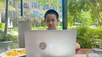 7 Potret Manuel Anak Bungsu Indy Barends yang Jarang Tersorot, Berwajah Oriental dan Lucu Suka Foto Kocak