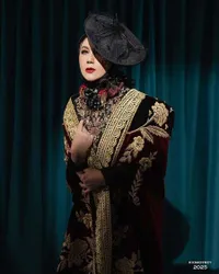 7 Potret Marini Zumarnis Tampil Elegan Bak Bangsawan Eropa, Cantik dan Ramai Dipuji