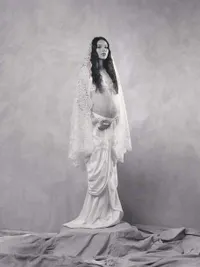 7 Potret Maternity Photoshoot Terbaru Alyssa Daguise, Cantiknya Unreal Bak Bidadari