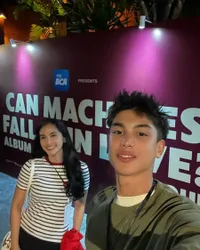 7 Potret Maudy Koesnaedi Ajak Eddy Meijer Nonton Konser Maliq & D'essentials, Sempat Ngobrol - Foto Bareng Personel