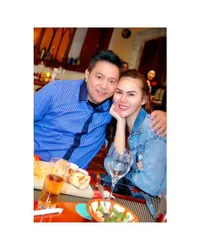 7 Potret Mesra Steven Rumangkang Mantan Suami Angel Karamoy Bersama Pacar Barunya, Kompak Pakai Baju Couple Bak ABG