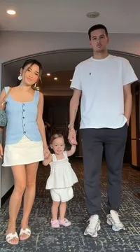 7 Potret Momen Terbaru Kedekatan Kamari Anak Jennifer Coppen dengan Justin Hubner, Jemput Sekolah Hingga Nyaman Tidur Dipangku