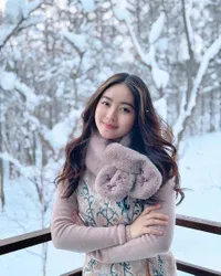 7 Potret Natasha Wilona Ditanya Soal Hubungan Verrell dan Fuji, Beri Respons Santai Sebagai Mantan
