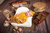 7 Potret Newborn Photoshoot Rey dan Key Keponakan Kembar Tasya Kamila, Gemes Pakai Kebaya