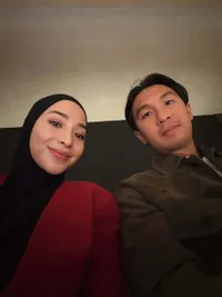 7 Potret Nikita Willy Kenakan Hijab Saat Dinner Date, Tampil Cantik dan Elegan