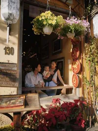 7 Potret Nikita Willy Liburan ke Vietnam Bareng Keluarga, Sambil Rayakan Ultah Suami