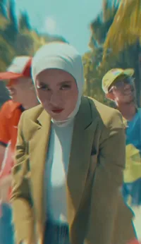 7 Potret Olla Ramlan Rilis Lagu Baru, Banjir Kritikan Tapi Tetap Slay, Netizen: Bingung Konsep Apa