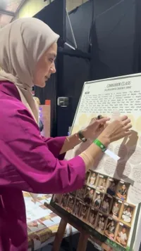 7 Potret Paula Verhoven Terharu hingga Menangis di Kelulusan Kiano & Kenzo, Akur Foto Bareng Baim Wong