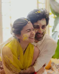 7 Potret Perayaan Ulang Tahun Pertama Raha Kapoor Anak Alia Bhatt dan Ranbir Kapoor, Perdana Ditunjukkan ke Publik
