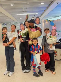 7 Potret Perayaan Ultah Jennifer Bachdim ke-39, Bertema Hyrox - Dapat Surprise di Bandara