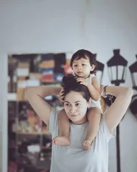7 Potret Pesta Ulang Tahun Baby Mars Anak Ringgo Agus dan Sabai Morscheck, Dirayakan Sederhana di Rumah