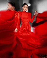 7 Potret Photoshoot Terbaru Sarwendah, Tampil Cantik dalam Balutan Gaun Merah - Kembali Tunjukkan Sisi Dirinya yang Lain