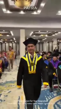 7 Potret Pratama Arhan Wisuda Sarjana, Sosok Kekasih Ikut Temani