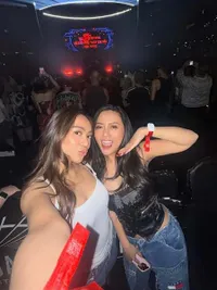 7 Potret Rachel Venya Liburan di Amerika, Nonton Konser Lady Gaga dan Cardi B - Naik Helikopter