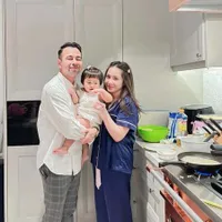 7 Potret Raffi Ahmad & Nagita Slavina Cium Baby Lily, Ekspresi Gemas Rayyanza Ikutan Curi Perhatian