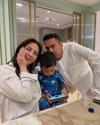 7 Potret Raffi Ahmad dan Nagita Slavina saat Sahur, Tampil Bareface & Godain Rayyanza Main Game