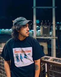 7 Potret Randy Nidji yang Beri Sindiran Halus ke Band Radja, Buntut Heboh Masalah Menjiplak Lagu 'APT'