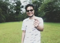 7 Potret Reza SMASH Pasca Popularitas Boyband Meredup, Diduga Bekerja Jadi Sales Oleh Netizen
