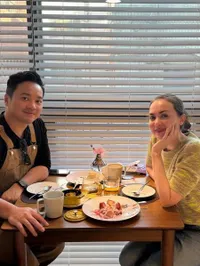 7 Potret Rianti Cartwright Bareng Suami dan Anak di Korea, Pakai Hanbok - Bak Ratu di Drakor