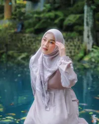 7 Potret Ririe Fairuz Kompak Kenakan Baju Sarimbit Bareng Anak-Anak, Berharap Bisa Sarimbit Berempat Lagi