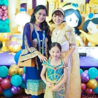 7 Potret Seleb yang Hadir di Pesta Ulang Tahun Thalia dan Thania Putri Ruben Onsu, Shandy Aulia Pede Pamer Perut Rata - Atta-Aurel Kompak Seragaman