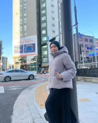 7 Potret Selfi Yamma Saat Liburan Ke Korea Selatan, Makin Stylish Dalam Balutan Hijab - Cantik Banget