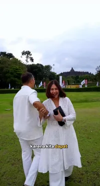 7 Potret Sissy Prescillia Ikuti Festival Lampion di Borobudur, Sekalian Reuni AADC Dadakan