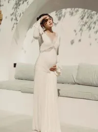 7 Potret Terbaru Alyssa Daguise di Kehamilan 6 Bulan, Aura Keibuan Semakin Terpancar