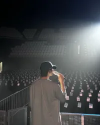 7 Potret Terbaru Cha Eun Woo Usai Fancon, Makin Ganteng Kena Angin Jakarta