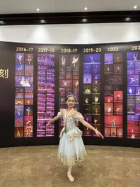 7 Potret Thalia Putri Onsu Menang di Kompetisi Balet, Dapat Medali Perak