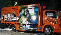 7 Potret Truk yang Memajang Wajah Wika Salim Disertai Tulisan Kocak, Mana Favoritmu?