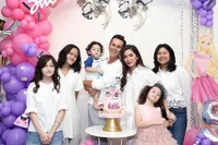 7 Potret Ulang Tahun ke-5 Sheva Anak Ussy Sulistiawaty dan Andhika Pratama, Digelar Dadakan - Rumah Seketika Jadi Taman Bermain