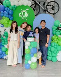 7 Potret Ultah Kauki Anak Wendi Cagur, Bertema Hijau Golf & Biliar - Dirayakan Seru Bareng Keluarga