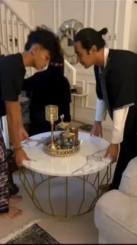 7 Potret Umi Pipik Dekorasi Rumah Untuk Sambut Bulan Ramadan, Dibantu Anak-Anak