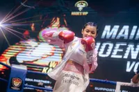 7 Potret Winona Adik Davina Karamoy Menang Tinju Lawan Cimoy, Kemenangan Dirayakan Meriah