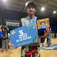 7 Potret Zilian Alvaro Anak Bungsu Andy Rif, Ganteng Maksimal Kini Sudah Berusia 16 Tahun