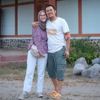 7 Seleb Ini Dinikahi Oleh Bosnya Sendiri, Siapa Saja Sih?