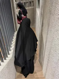 7 Zaskia Adya Mecca Bagikan Kisah Perdana Adakan Itikaf di Masjid Miliknya, Terima Masukan