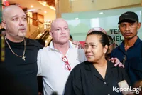 8 Potret Anna Anggi Laura Adik Kiki Fatmala Ungkap Kondisi Kakaknya Jelang Meninggal Dunia, Sudah Menyerah dengan Kanker yang Diidap
