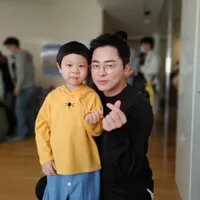 8 Foto Aktor Cilik Kim Jun Pemeran Uju di 'HOSPITAL PLAYLIST', Tiba-Tiba Udah Gede Banget!