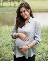 8 Foto Bumil Audi Marissa dengan Pipi Chubby, Netizen Puji Makin Cantik Menggemaskan