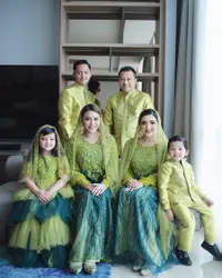 8 Foto Detail Penampilan Cantik Arsy di Acara Pengajian Aurel Hermansyah, Bak Boneka India