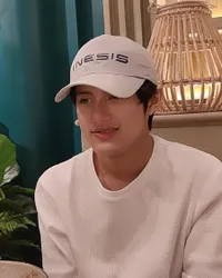 8 Foto Ganteng Don Aubrey Daisuke Anak Pertama Della Puspita, Cakepnya Kayak Artis Korea