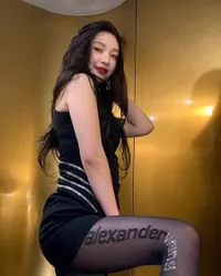 8 Foto Instagram Joy Red Velvet Pamerkan Pesona Seksi, Bikin Terpesona!