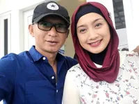 8 Foto Joseph Kend, Adik Kandung Desy Ratnasari yang Berprofesi Sebagai Musisi dan Politisi